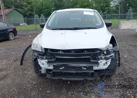 2015 Ford Escape S из США, поврежденный, VIN 1FMCU0F71FUC14305